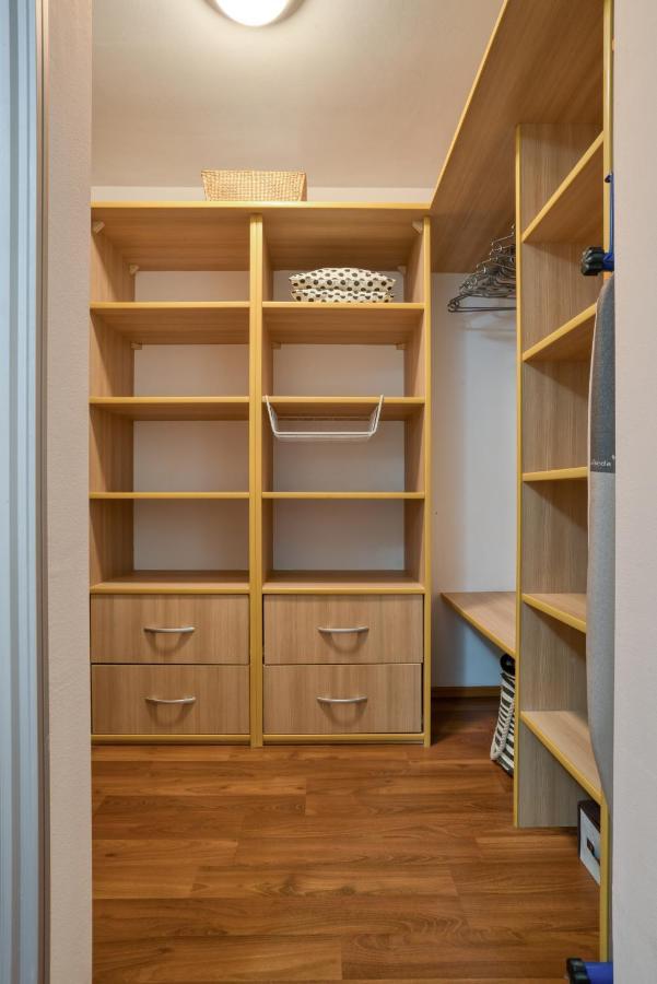 Apartman Marija Lux Sveti Stefan Eksteriør billede