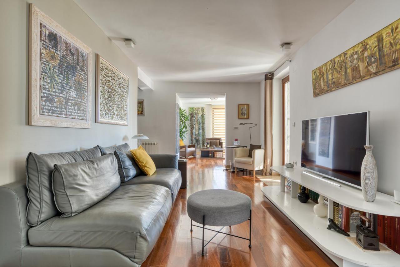Apartman Marija Lux Sveti Stefan Eksteriør billede