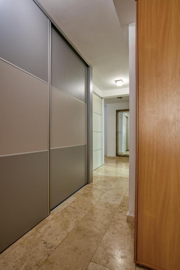 Apartman Marija Lux Sveti Stefan Eksteriør billede