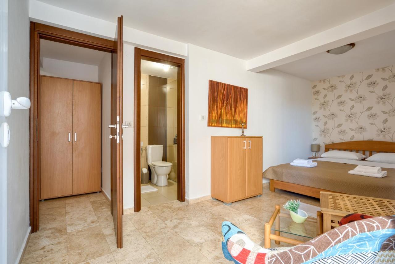 Apartman Marija Lux Sveti Stefan Eksteriør billede